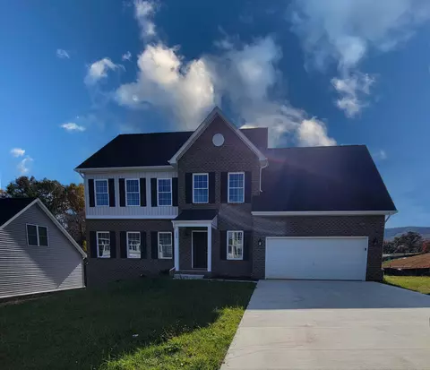 129 Diamond Rd, Salem, VA 24153