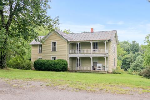 332 Merifield Rd NW, Willis, VA 24380 photo 1