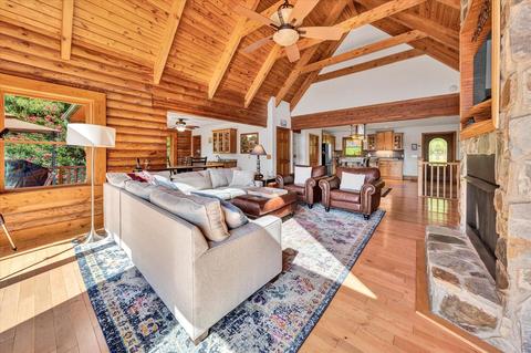 220 Walnut Trace Dr, Hardy, VA 24101 photo 9