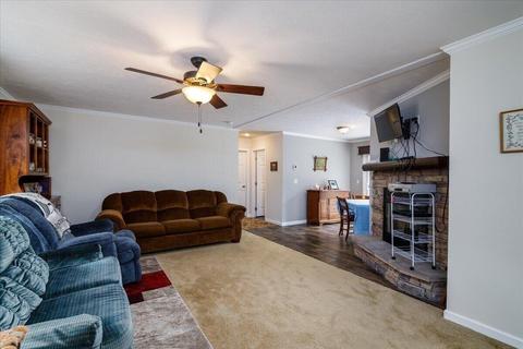 488 Gatewood Ln, Ferrum, VA 24088 photo 6