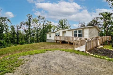 488 Gatewood Ln, Ferrum, VA 24088 photo 3