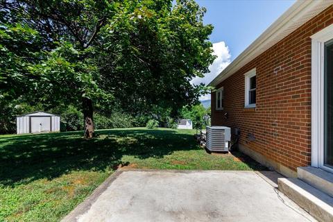 207 E Hill Ct, Salem, VA 24153 photo 12