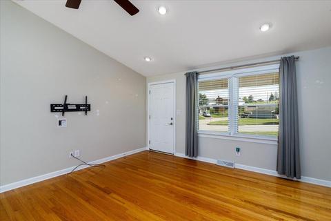 207 E Hill Ct, Salem, VA 24153 photo 6