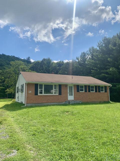 4603 Johnson Creek Rd, Covington, VA 24426 photo 5