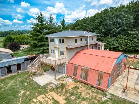 218 Jerry Ln NE, Check, VA 24072 photo 16