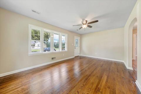 404 Front Ave, Salem, VA 24153 photo 4