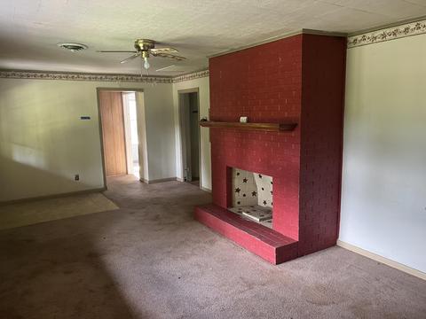 1110 Brookhaven Dr, Covington, VA 24426 photo 4