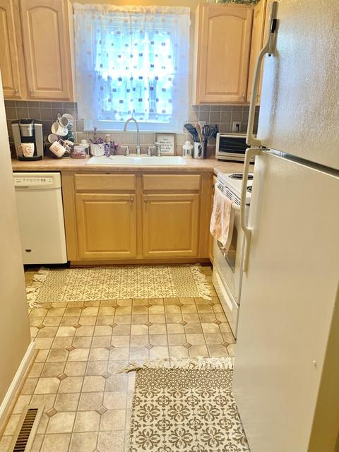 104 W Riverview Dr, Covington, VA 24426 photo 14