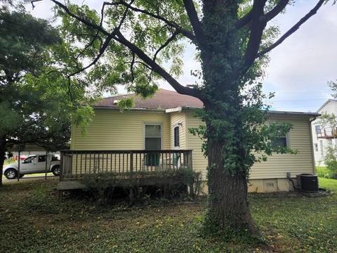 28 E 2nd St, Salem, VA 24153 photo 2