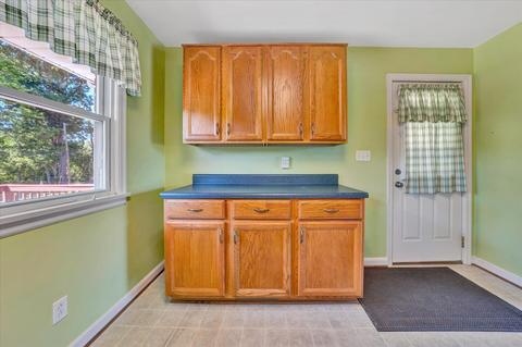 160 Verndale Dr, Roanoke, VA 24019 photo 8
