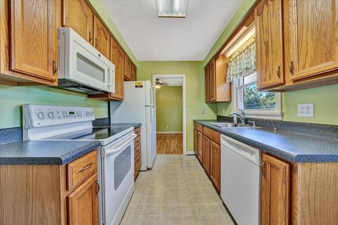 160 Verndale Dr, Roanoke, VA 24019 photo 6