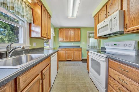 160 Verndale Dr, Roanoke, VA 24019 photo 5