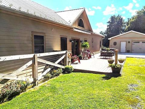 1126 E Dolly Ann Dr, Covington, VA 24426 photo 5