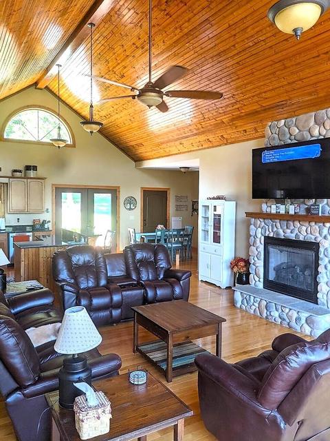 1126 E Dolly Ann Dr, Covington, VA 24426 photo 18