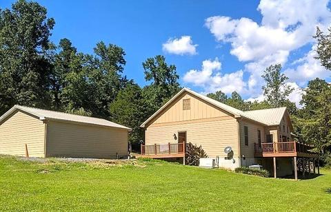 1126 E Dolly Ann Dr, Covington, VA 24426 photo 7