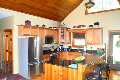 1126 E Dolly Ann Dr, Covington, VA 24426 photo 10