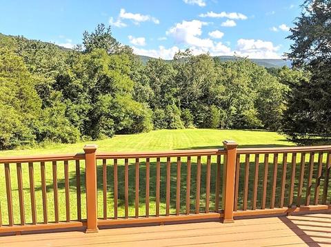 1126 E Dolly Ann Dr, Covington, VA 24426 photo 9