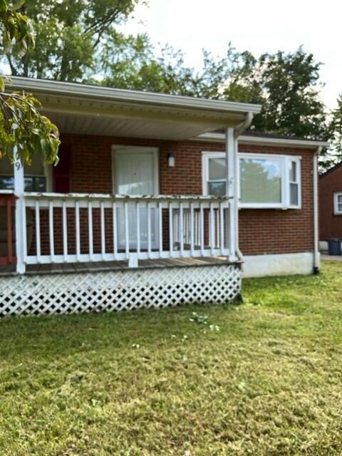109 Return Rd, Roanoke, VA 24019 photo 1