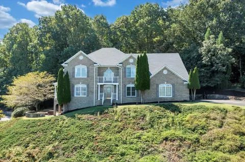 6770 Hidden Woods Dr, Roanoke, VA 24018