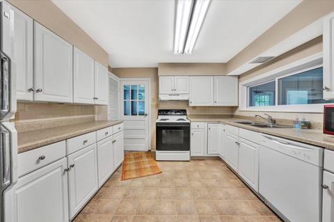 2721 Creekside Dr, Salem, VA 24153 photo 10