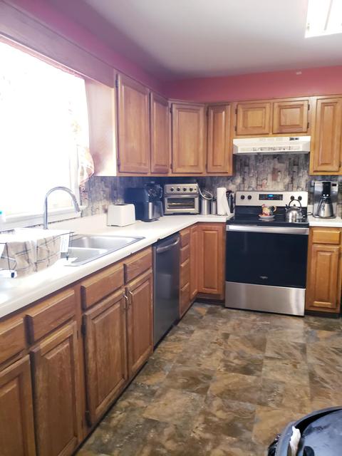 115 View Dr, Goodview, VA 24095 photo 9
