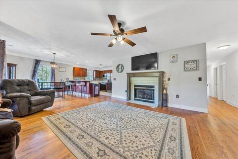2114 Pico Rd, Buchanan, VA 24066 photo 6