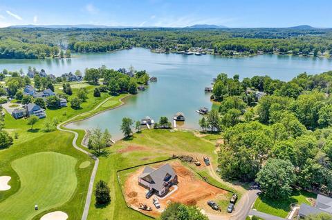 187 Cross Harbour Dr, Penhook, VA 24137 photo 8