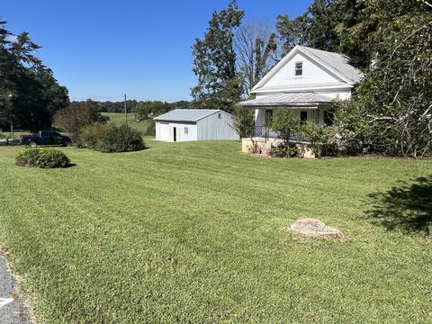 1609 Hickory Cove Ln, Moneta, VA 24121