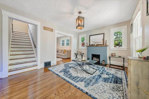 2104 Wayne St NE, Roanoke, VA 24012 photo 2