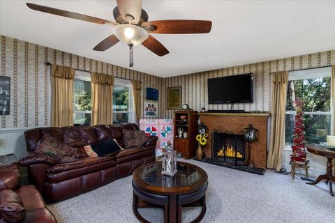 693 Davis Rd, Roanoke, VA 24012 photo 8