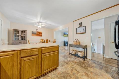 456 Ingal Blvd, Salem, VA 24153 photo 8