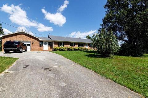 2439 Webster Rd, Glade Hill, VA 24092 photo 5