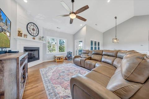 288 Bermuda Dr, Hardy, VA 24101 photo 9