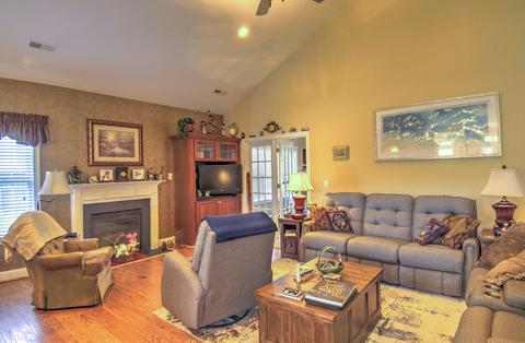 360 Firstwatch Dr, Moneta, VA 24121 photo 10