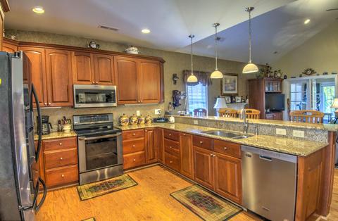 360 Firstwatch Dr, Moneta, VA 24121 photo 12