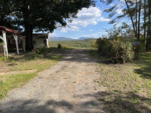 18547 Botetourt Rd, Eagle Rock, VA 24085 photo 5