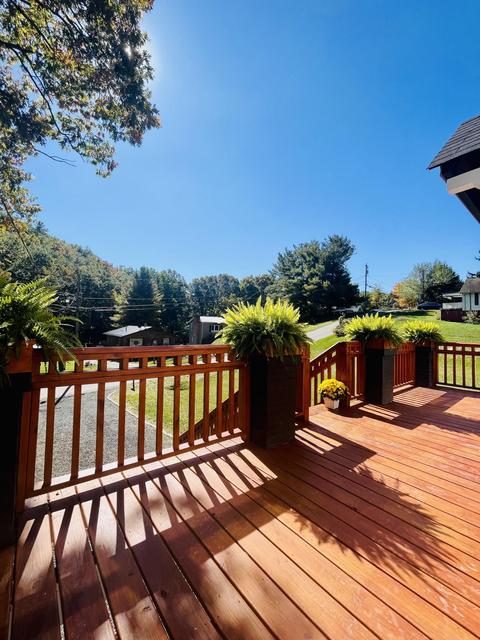 1118 Brookhaven Dr, Covington, VA 24426 photo 3