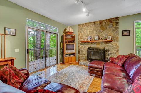 294 Dodee Ln, Union Hall, VA 24176 photo 13