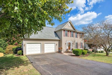 5811 Crumpacker Dr, Roanoke, VA 24012 photo 1