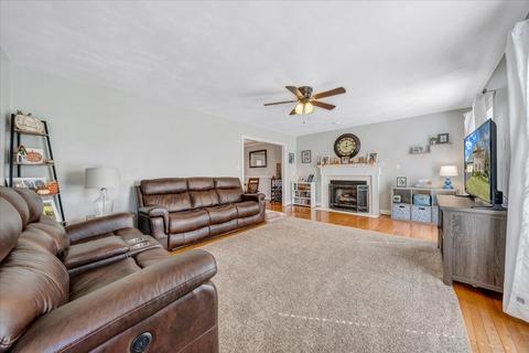 5811 Crumpacker Dr, Roanoke, VA 24012 photo 9