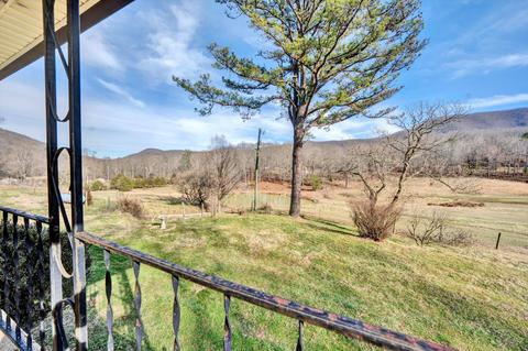 2265 Pico Rd, Buchanan, VA 24066 photo 6
