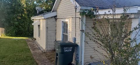 632 E Calhoun St, Salem, VA 24153 photo 2