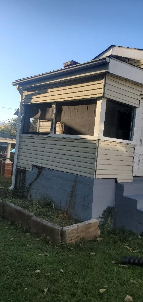 632 E Calhoun St, Salem, VA 24153 photo 6
