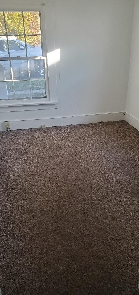 632 E Calhoun St, Salem, VA 24153 photo 9