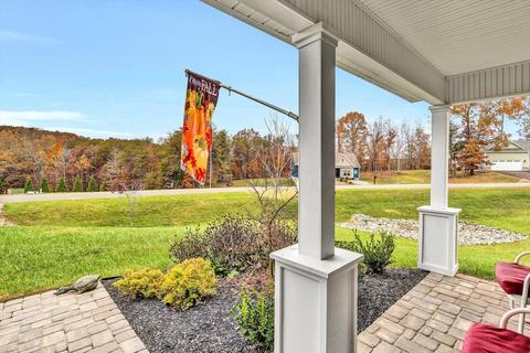 397 Bermuda Dr, Hardy, VA 24101 photo 3