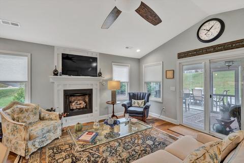 397 Bermuda Dr, Hardy, VA 24101 photo 10
