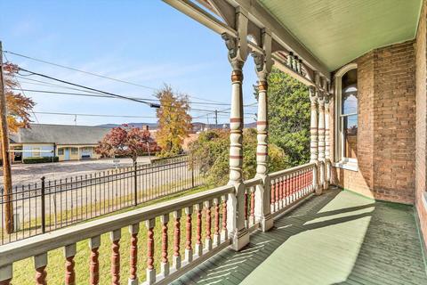 206 E Calhoun St, Salem, VA 24153 photo 8