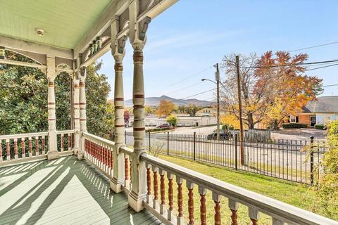 206 E Calhoun St, Salem, VA 24153 photo 9