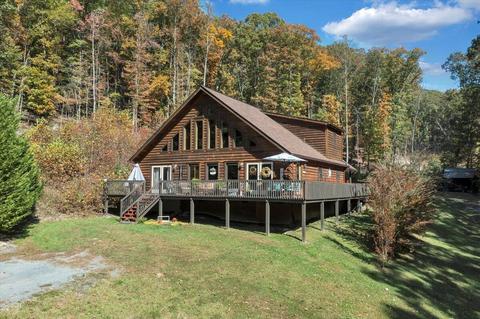 1502 Peach Dr, Covington, VA 24426 photo 1