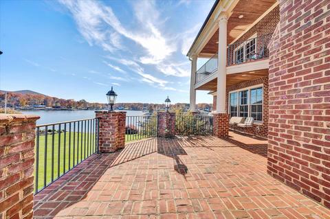 59 Bay View Cir, Penhook, VA 24137 photo 43